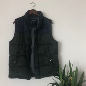 American Eagle Men’s puffer vest